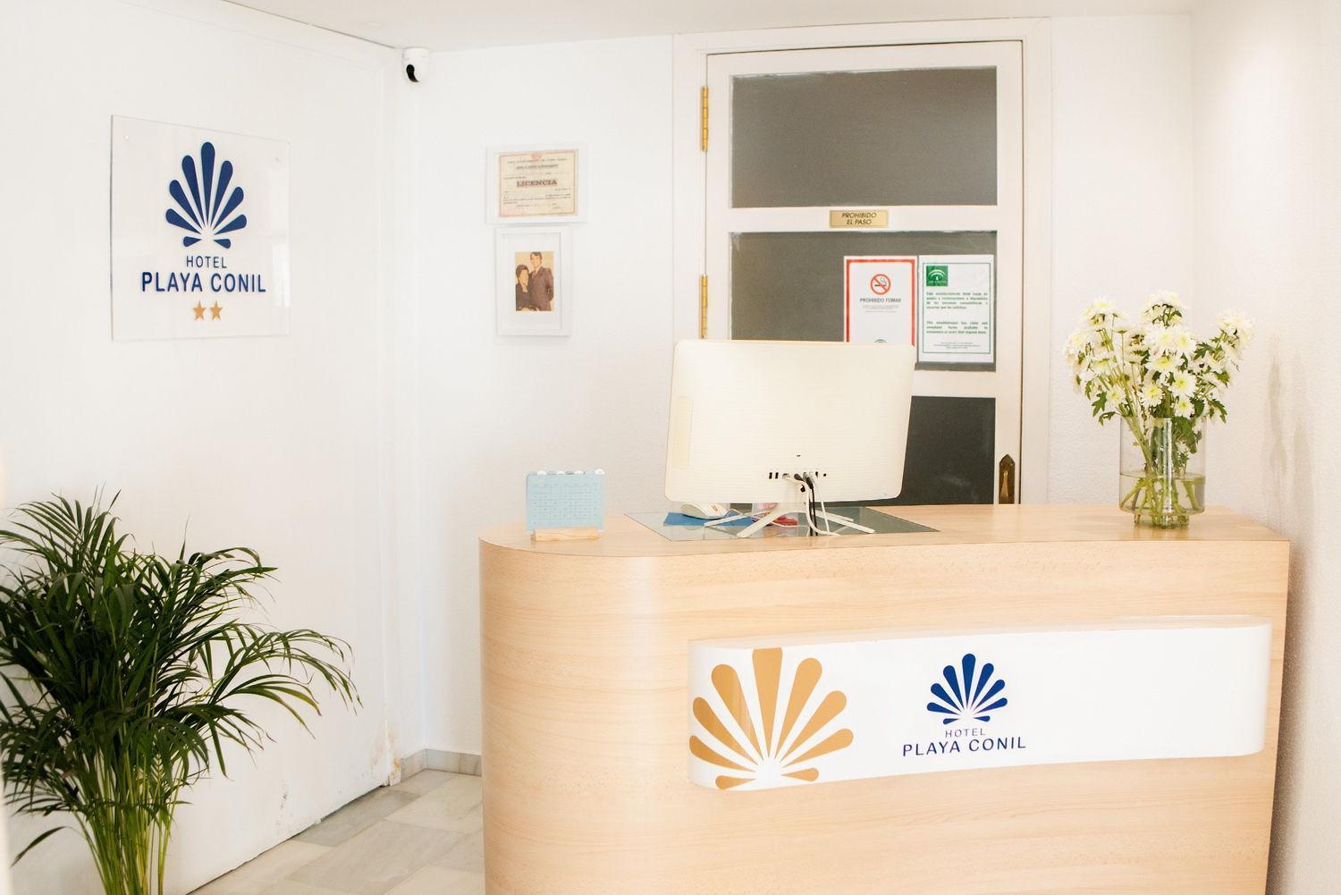 Hotel Playa Conil - Beachfront Studios & Suites Conil De La Frontera Exterior photo